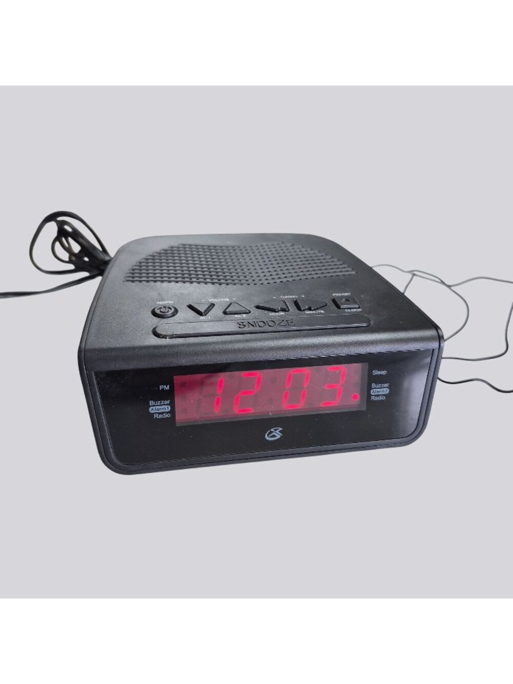 GPX C224B Digital Clock Radio With Dual Alarms & Snooze Feature
